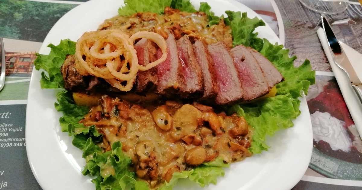 Biftek na posteljici od šumskog zlata - Lovačka kuhinja | Gastronaut