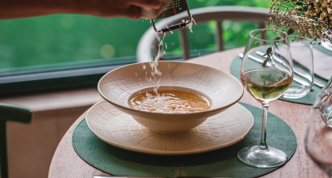 Omiška juha s ovčjim sirom