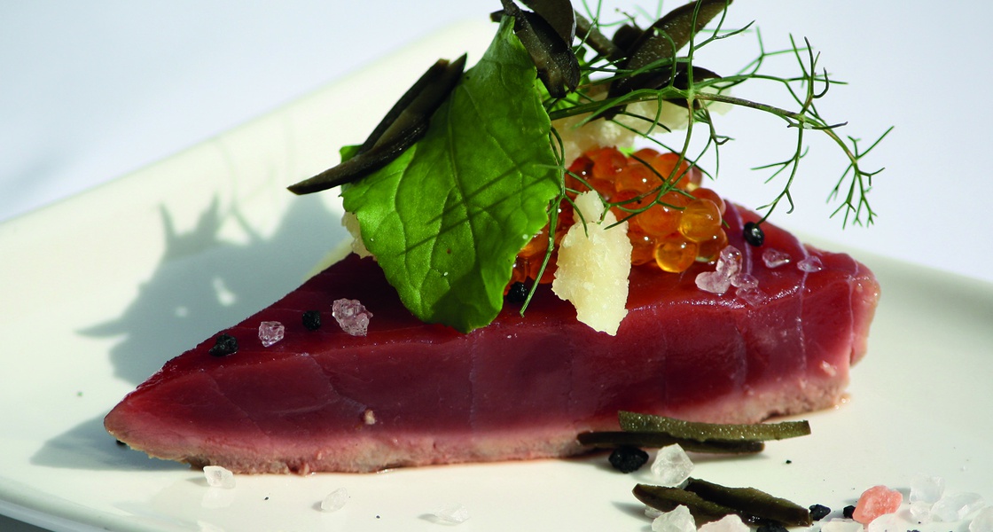 Tuna steak s gredela