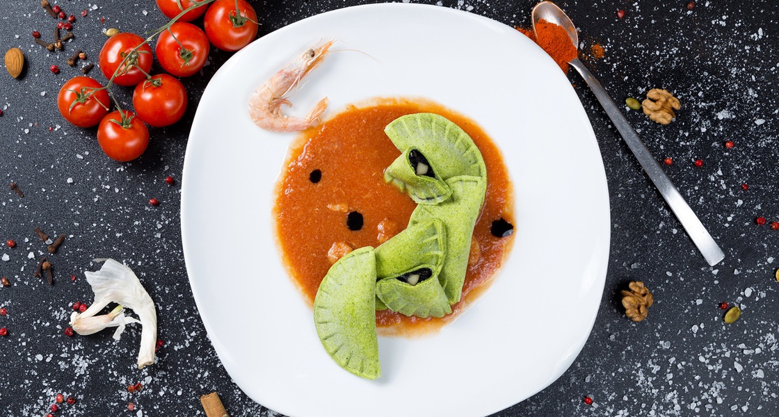 Domaći ravioli sa sipom u umaku od jadranskih kozica